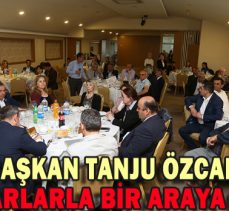 Başkan Tanju Özcan muhtarlarla bir araya geldi