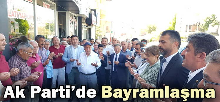 Ak Parti’de Bayramlaşma