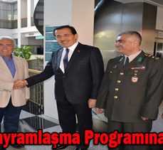 Valiliğin Bayramlaşma Programına Yoğun İlgi