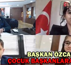 Başkan Özcan koltuğu çocuk başkanlara devretti