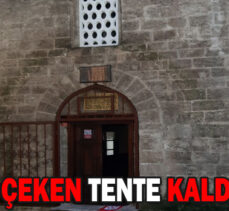 TEPKİ ÇEKEN TENTE KALDIRILDI